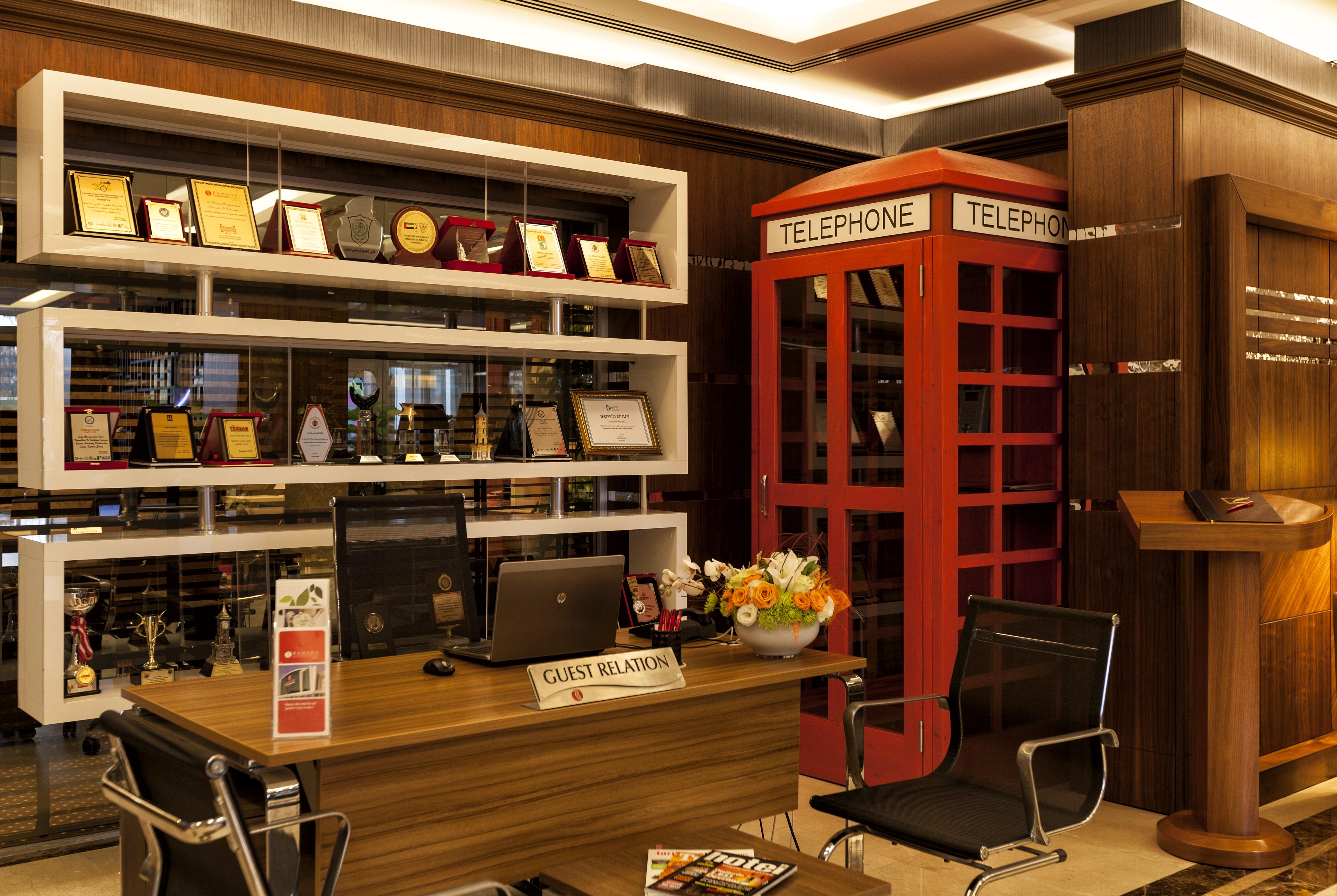 Hotel Ramada Plaza By Wyndham Izmit Kocaeli Exterior foto Reception