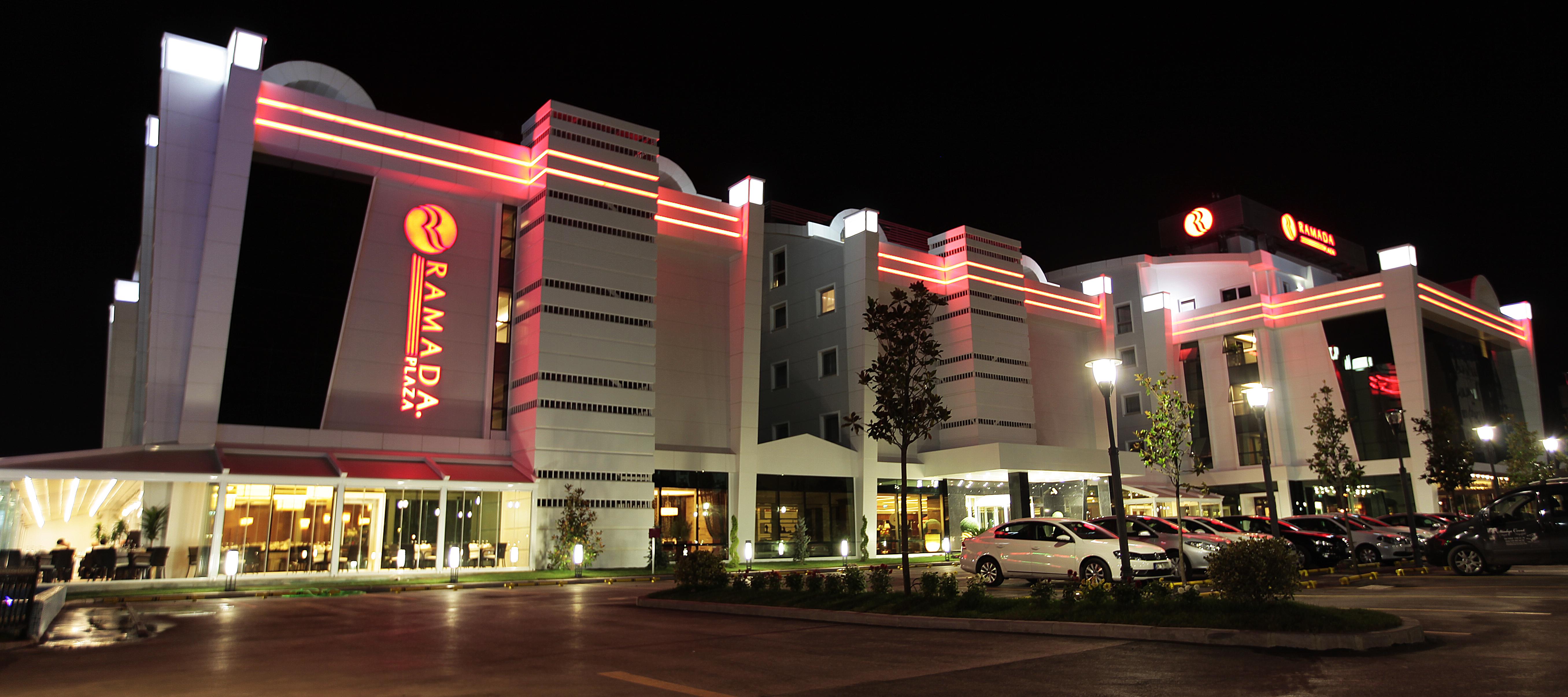 Hotel Ramada Plaza By Wyndham Izmit Kocaeli Exterior foto Pamukkale Thermal Resort